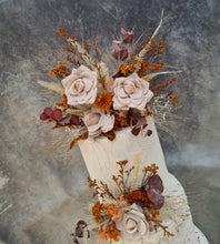 Load image into Gallery viewer, Rustic style cake flowers for 3 tier cake
