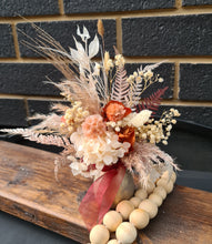 Load image into Gallery viewer, Preserved flowers mini - rustic orange &amp; neutral
