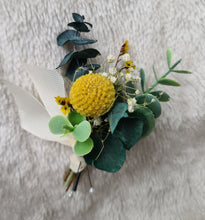 Load image into Gallery viewer, White sunflowers bridal bouquet &amp; buttonhole – Elopement set
