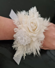 Load image into Gallery viewer, Preserved flowers school formal corsage in white
