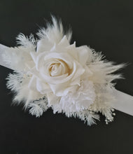 Load image into Gallery viewer, Preserved flowers school formal corsage in white
