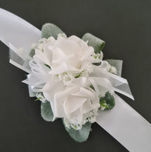 Load image into Gallery viewer, Everlasting flowers School formal / wedding corsage white  &amp;  green
