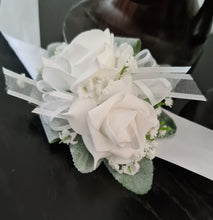 Load image into Gallery viewer, Everlasting flowers School formal / wedding corsage white  &amp;  green
