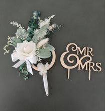 Load image into Gallery viewer, Everlasting flowers - triple cake toppers / rings - neutral &amp; green incl Mr &amp; Mrs sign
