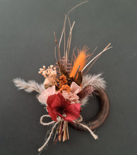 Load image into Gallery viewer, Preserved flowers - triple cake toppers / rings - rustic orange incl Mr &amp; Mrs sign
