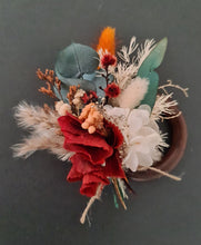 Load image into Gallery viewer, Preserved flowers - triple cake toppers / rings - rustic orange &amp; green incl Mr &amp; Mrs sign
