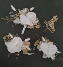 Load image into Gallery viewer, Everlasting flowers - white orchid triple cake toppers / white &amp; gold incl Mr &amp; Mrs sign
