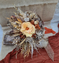 Load image into Gallery viewer, Unique preserved flowers bridal bouquet &amp; buttonhole – Rustic Elopement Set
