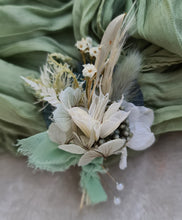 Load image into Gallery viewer, Unique sage green / green preserved everlasting flowers bridal bouquet &amp; buttonhole – Elopement Set
