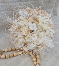 Load image into Gallery viewer, Boho Neutral Everlasting flowers Bridal bouquet &amp; buttonhole - Elopement Set
