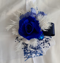 Load image into Gallery viewer, Blue &amp; white preserved flowers corsage w mini rose - School formal / wedding
