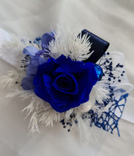 Load image into Gallery viewer, Blue &amp; white preserved flowers corsage w mini rose - School formal / wedding
