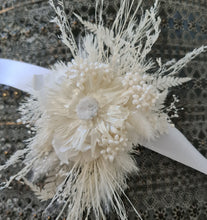 Load image into Gallery viewer, Preserved flowers boho corsage in white &amp; neutral – School formal / wedding
