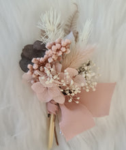 Load image into Gallery viewer, Preserved flowers dusty &amp; blush pink corsage &amp; buttonhole - School formal / wedding
