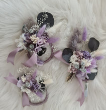 Load image into Gallery viewer, Preserved flowers - triple cake toppers / rings – violet, purple &amp; silver
