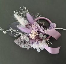 Load image into Gallery viewer, Preserved flowers - triple cake toppers / rings – violet, purple &amp; silver
