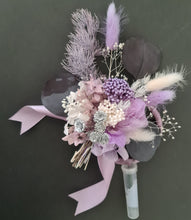 Load image into Gallery viewer, Preserved flowers - triple cake toppers / rings – violet, purple &amp; silver
