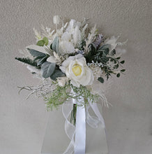 Load image into Gallery viewer, Winter / Christmas vibe bouquet and buttonhole - elopement set
