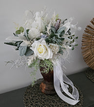 Load image into Gallery viewer, Winter / Christmas vibe bouquet and buttonhole - elopement set
