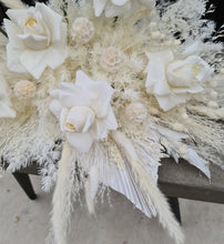 Load image into Gallery viewer, Real touch &amp; preserved event table flowers - HIRE ONLY
