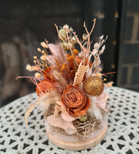 Load image into Gallery viewer, Preserved flowers Mini Christmas glass dome – Rustic peach/orange
