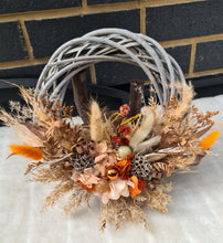 Load image into Gallery viewer, Rustic Everlasting flowers Christmas Wreath
