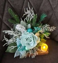 Load image into Gallery viewer, Mint Cemetery Grave Christmas decoration w candle XMAS93
