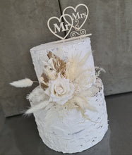 Load image into Gallery viewer, Wedding cake - Neutral cake topper with champagne gold palm spear
