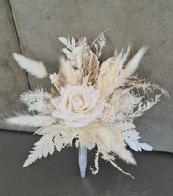 Load image into Gallery viewer, Wedding cake - Neutral cake topper with champagne gold palm spear
