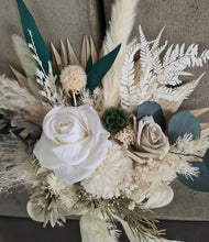 Load image into Gallery viewer, X - Everlasting bridesmaids bouquets  - green &amp; neutral
