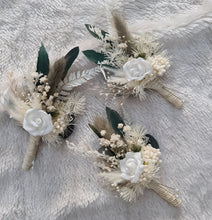 Load image into Gallery viewer, X - Everlasting buttonholes green &amp; neutral
