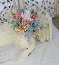 Load image into Gallery viewer, X - Bridal bouquet nude &amp; pastel tones with green
