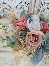 Load image into Gallery viewer, X - Bridal bouquet nude &amp; pastel tones with green
