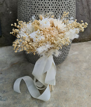 Load image into Gallery viewer, X - Boho bridesmaids preserved bouquets
