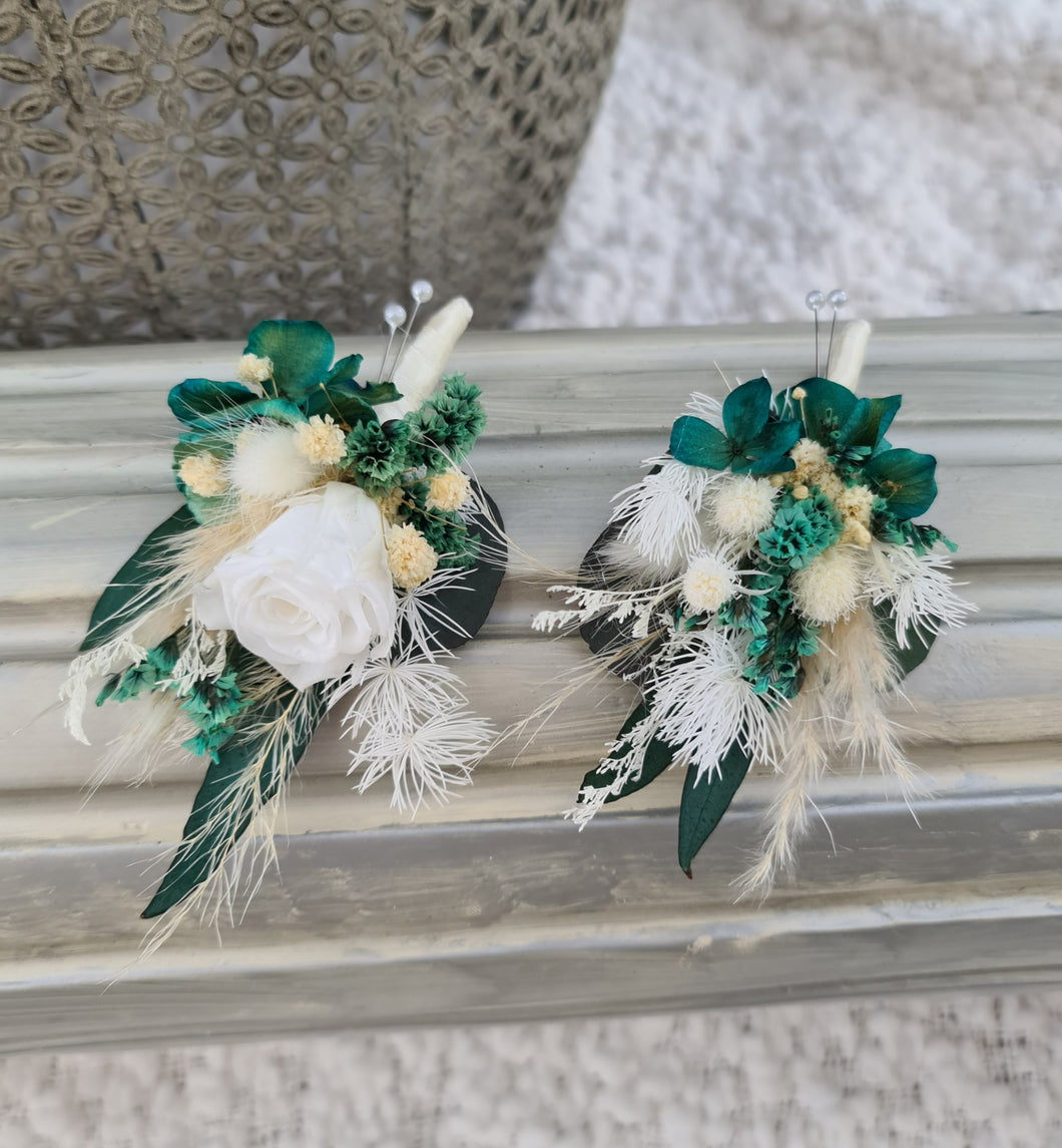 X - Emerald & neutral buttonholes / buttonpins