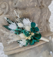 Load image into Gallery viewer, X - Emerald &amp; neutral buttonholes / buttonpins
