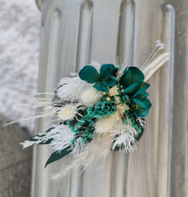 Load image into Gallery viewer, X - Emerald &amp; neutral buttonholes / buttonpins
