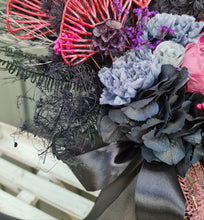 Load image into Gallery viewer, Fully preserved bridal bouquet in dark tones
