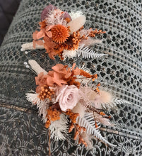 Load image into Gallery viewer, Preserved flowers wedding buttonholes
