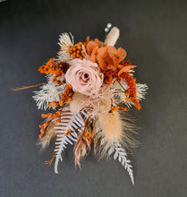 Load image into Gallery viewer, Preserved flowers wedding buttonholes
