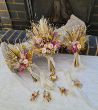 Load image into Gallery viewer, Dry &amp; preserved flowers bridal &amp; bridesmaids bouquets
