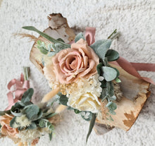 Load image into Gallery viewer, Bridesmaids bouquets blush &amp; green
