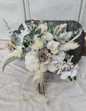 Load image into Gallery viewer, Bridal Bouquet green &amp; white
