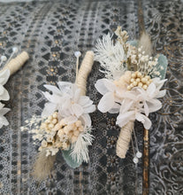 Load image into Gallery viewer, Wedding buttonholes green &amp; white
