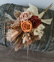 Load image into Gallery viewer, Bridal throw-away bouquet rustic
