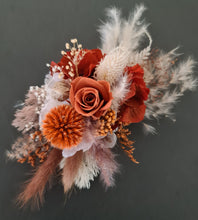 Load image into Gallery viewer, Mother of the bride &amp; groom shoulder corsages - rustic
