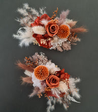 Load image into Gallery viewer, Mother of the bride &amp; groom shoulder corsages - rustic
