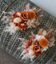 Load image into Gallery viewer, Mother of the bride &amp; groom shoulder corsages - rustic
