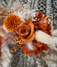 Load image into Gallery viewer, Mother of the bride &amp; groom shoulder corsages - rustic
