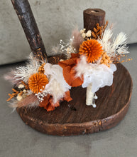 Load image into Gallery viewer, Groomsmen everlasting flowers buttonhole - rustic
